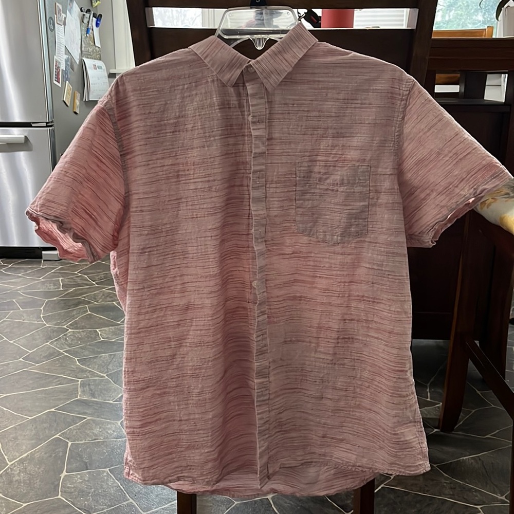 Lightly worn Marc Anthony dress tshirt
